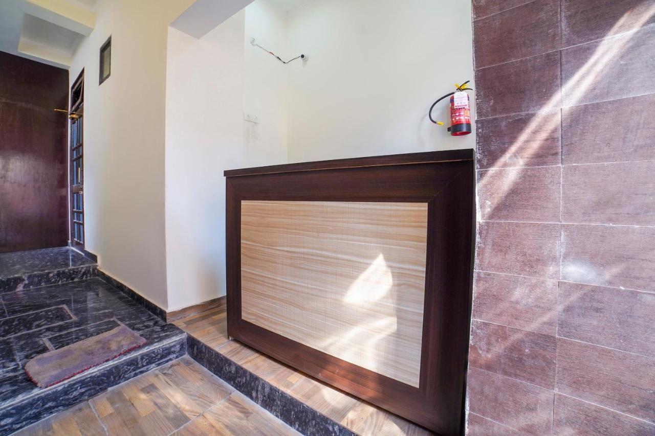 Oyo 67163 Anantham Residency Hotell Narendra Nagar Exteriör bild