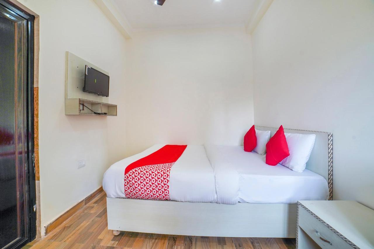 Oyo 67163 Anantham Residency Hotell Narendra Nagar Exteriör bild